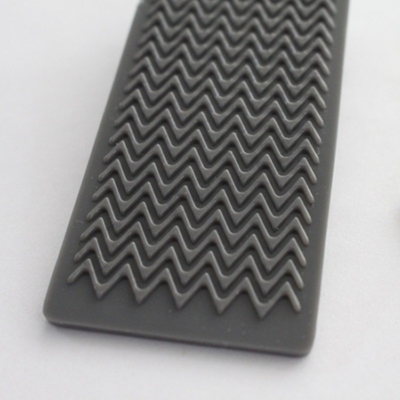 La porta di plastica antisdrucciolevole del PVC dell'OEM incunea 88x40x19mm Grey Color scuro