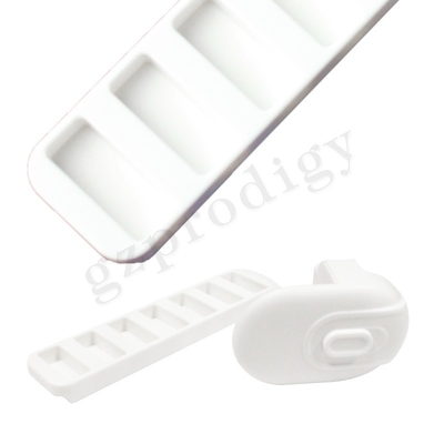Colore bianco materiale 156x53x68.5mm del bambino dell'OEM di sicurezza dell'ABS robusto della serratura