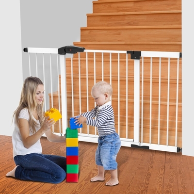 Portone triplo dell'animale domestico del bambino di protezione del bambino di sicurezza del portone del bambino del portone vicino automatico regolabile di sicurezza
