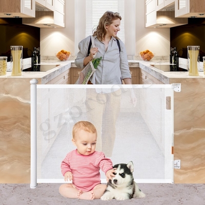 Portone ritrattabile del cane del portone pieghevole di sicurezza degli infanti della prova del bambino per la entrata Mesh Gate ritrattabile a 84 pollici