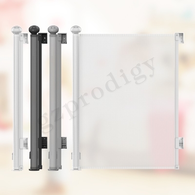 Portone ritrattabile di Mesh Gate Extra Wide dell'ABS di multi allungamento staccabile facile a 71 pollici ritrattabile di direttiva per i cani fuori